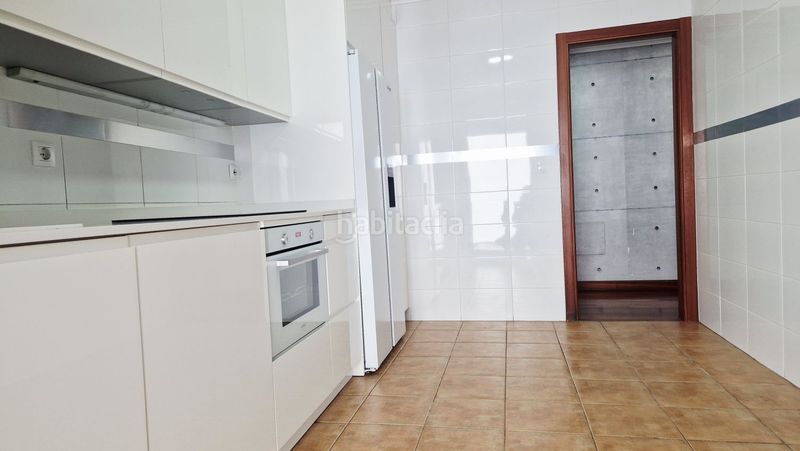 Foto c8eada6a-136d-4082-9bf4-28bf9acf2566. Dúplex amb calefacció a Centro Torrelavega