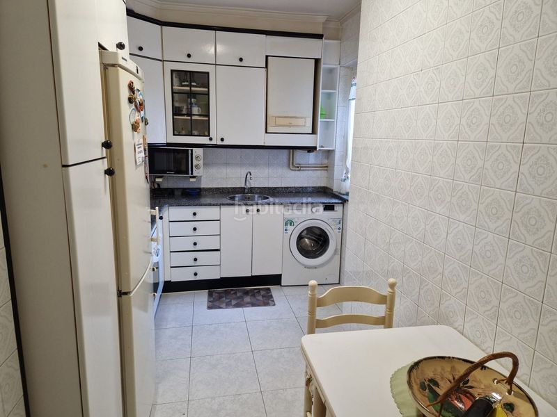 Foto b910e46c-15e3-4a06-a1d6-3229634ee5e5. Pis amb calefacció a Inmobiliaria - Barreda Torrelavega