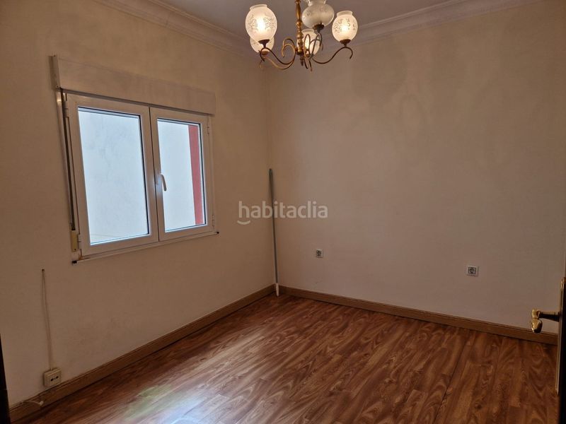 Foto 3d8f6542-232c-47e8-a7ec-decaf22eb854. Pis a Centro Torrelavega