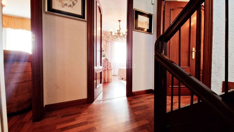 Foto 8ba864b0-9c18-41d4-8856-b77c07012796. Casa amb aparcament a Renedo Piélagos