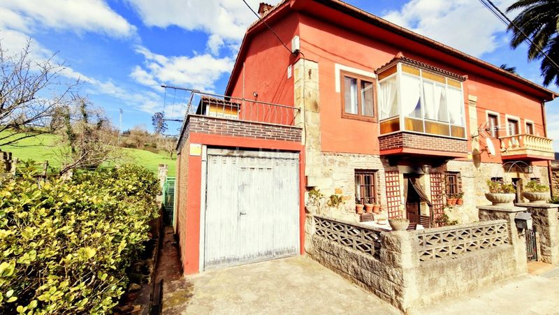 Foto ed47b83d-6bee-4231-9733-9c1a0d6f66bf. Casa amb aparcament a Renedo Piélagos
