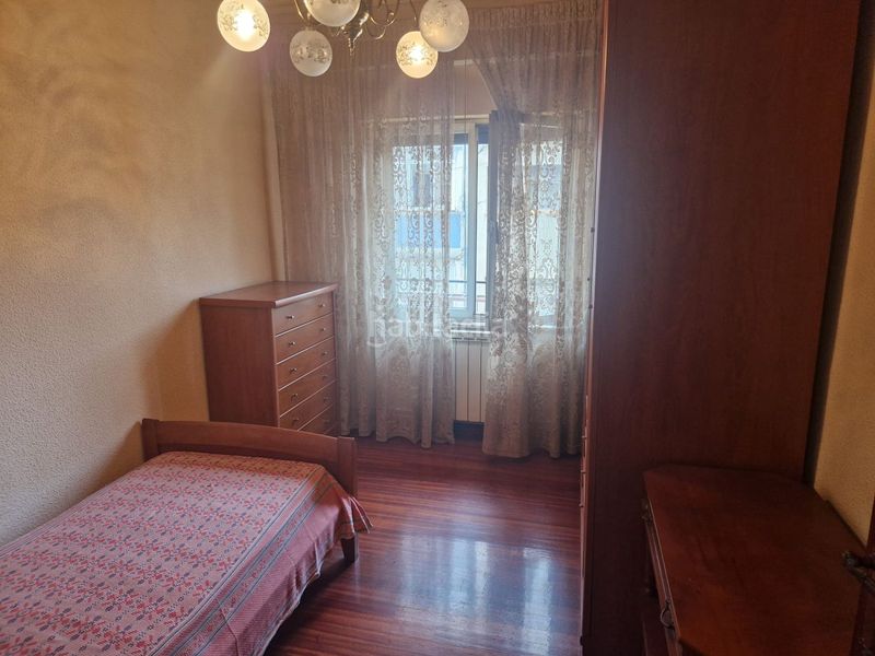 Foto 5a5a5d63-a33a-443b-925d-1a30d06c0fe1. Pis amb calefacció a Inmobiliaria - Barreda Torrelavega
