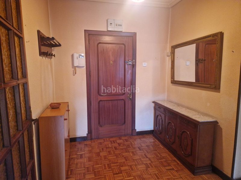 Foto eb25d14b-bffe-4b18-90d1-d12b9722c0b9. Pis amb calefacció a Inmobiliaria - Barreda Torrelavega