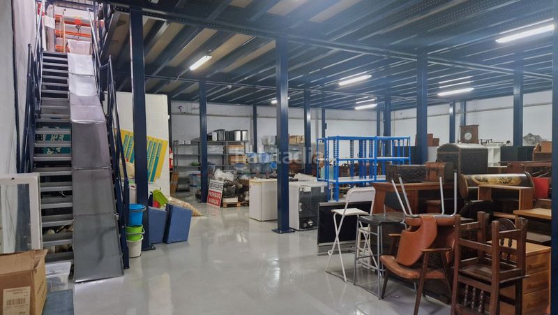 Foto 5f45c021-b698-4e56-b6ab-f54f1b63af71. Industrial building in el cerezo 14 in Cerezo - Aspla - Torres Torrelavega