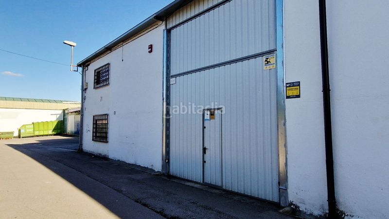 Foto f9083512-0e4f-467e-83ff-9a98bdc90138. Industrial building in el cerezo 14 in Cerezo - Aspla - Torres Torrelavega