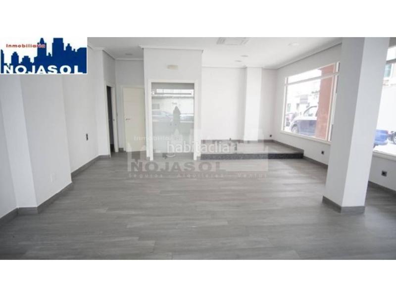 Foto 461067ad-c3e0-4375-b8f1-d0fcc2519689. Alquiler local comercial ref. 002091 local reformado en Santoña