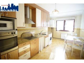 Rent House in Helgueras 31. Ref. 002308 casa planta alta helgueras