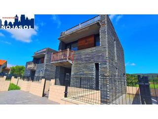 Lloguer Xalet a La pedrosa  10. Ref.002099   chalet individual moderno 2 habit. en castillo con
