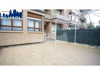 Pis  Ris. Ref.000128   bajo de 3 habitaciones  con jardin de 150m2,  terra