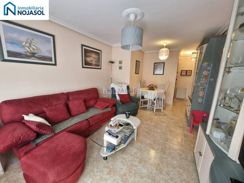 Foto 0ae41939-fe43-447e-9246-02f252ecee31. Piso ref.000128 bajo de 3 habitaciones con jardin de 150m2, terraza de 40 m2, garaje doble, ascensor y calafacción en Noja