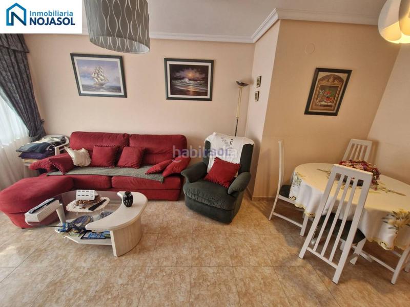Foto c814a4ba-a3d3-4749-9393-fcffca90b98a. Piso ref.000128 bajo de 3 habitaciones con jardin de 150m2, terraza de 40 m2, garaje doble, ascensor y calafacción en Noja