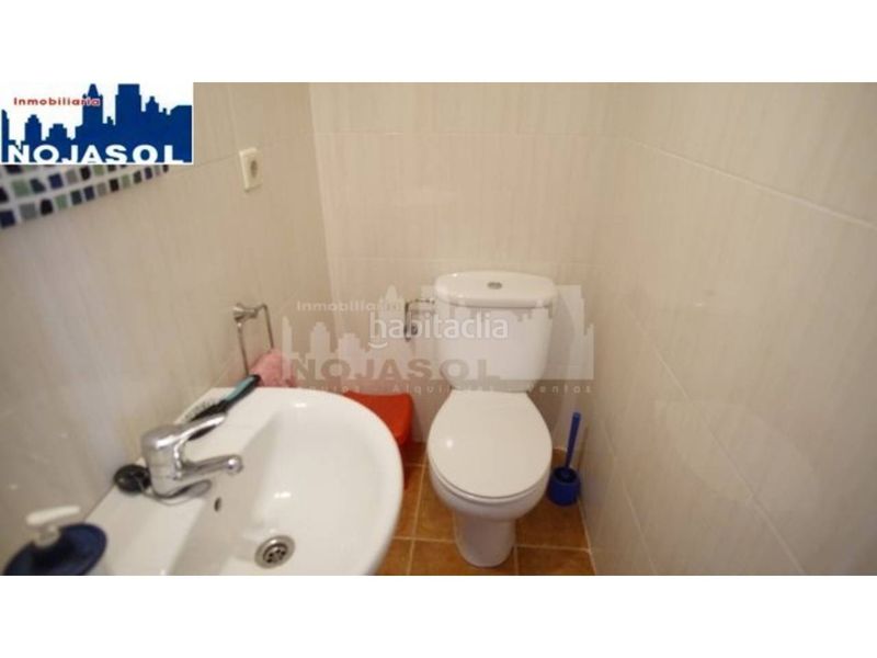 Foto 31362e18-cbb3-466e-b2ef-4e69c6c9a1bf. Casa aparellada amb calefacció aparcament piscina a Bareyo