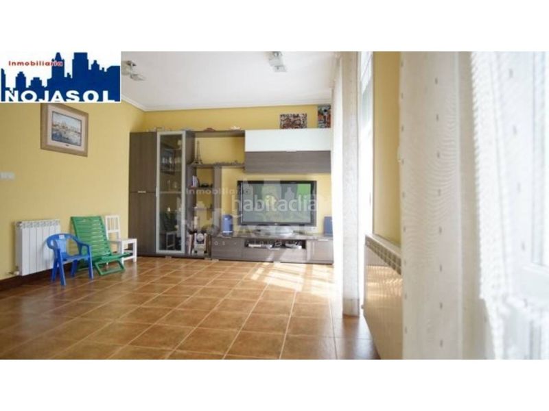 Foto 3595131f-33ff-4b81-a464-ed5bd0e3b1e0. Casa aparellada amb calefacció aparcament piscina a Bareyo