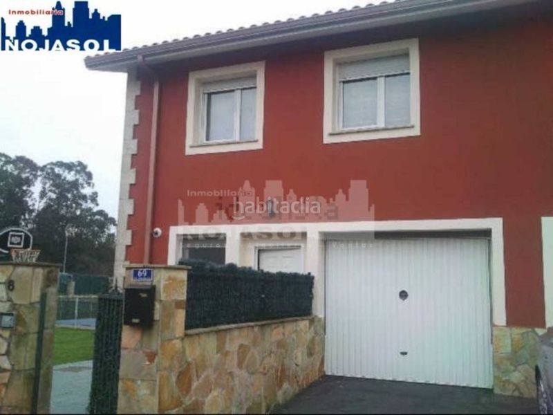 Foto 45dbde50-e076-4e46-b21f-d98c8fb06e51. Casa aparellada amb calefacció aparcament piscina a Bareyo