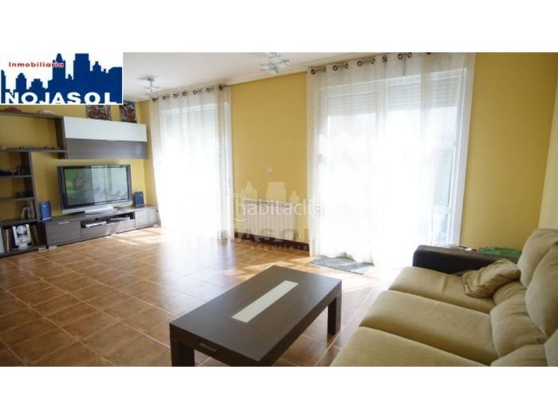 Foto b5d00bb6-1bf4-4282-a84b-14b309c49dac. Casa aparellada amb calefacció aparcament piscina a Bareyo