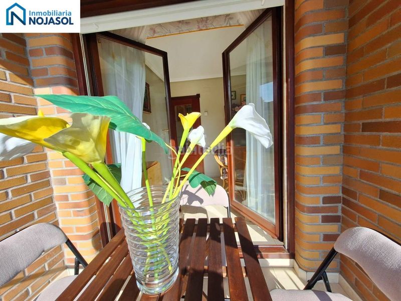 Foto 82f98437-de0c-4970-a2a5-5ef8f07d6975. Lloguer apartament a avenida Ris 32 a Ris Noja