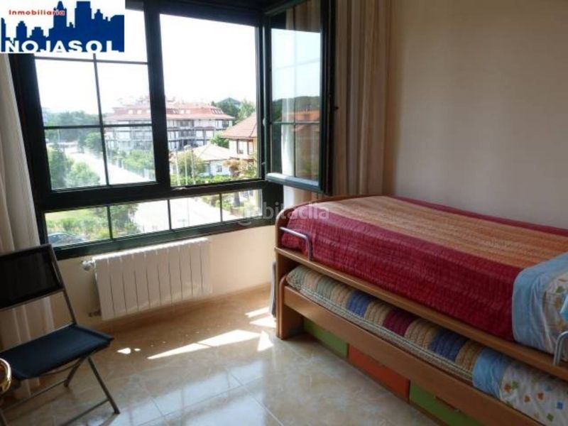 Foto feff5334-984e-468a-9718-cc8f8796c58e. Location appartement avec chauffage parking piscine dans Noja