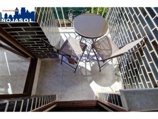 Rent Flat in Santos mártires 6. Ref.002396  bonito apto. 2hab. garaje y piscina a 200m de la pla
