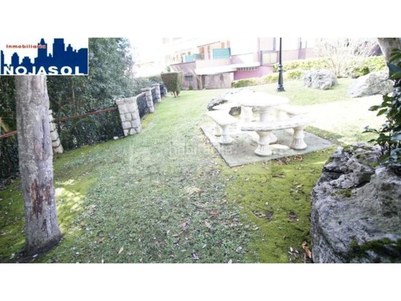 Foto b95cca12-c3d8-4ed3-811b-0dcef1b1ab97. Miete dachwohnung in el bosque 5 in Pedroso Noja