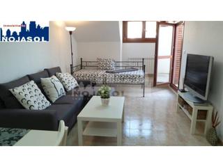 Location Attique à Soano  3. Ref. 002323  ático 2 habitaciones con terraza, piscina y garaje