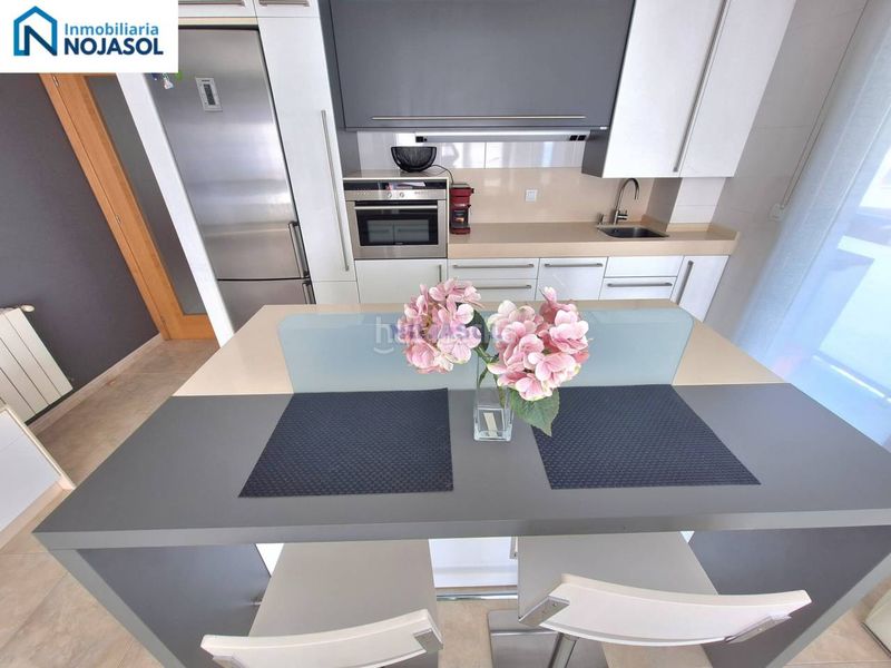 Foto 6e82aa34-6b12-4338-9330-ceaad0bfddcf. Apartament amb calefacció aparcament piscina a Tregadín Noja