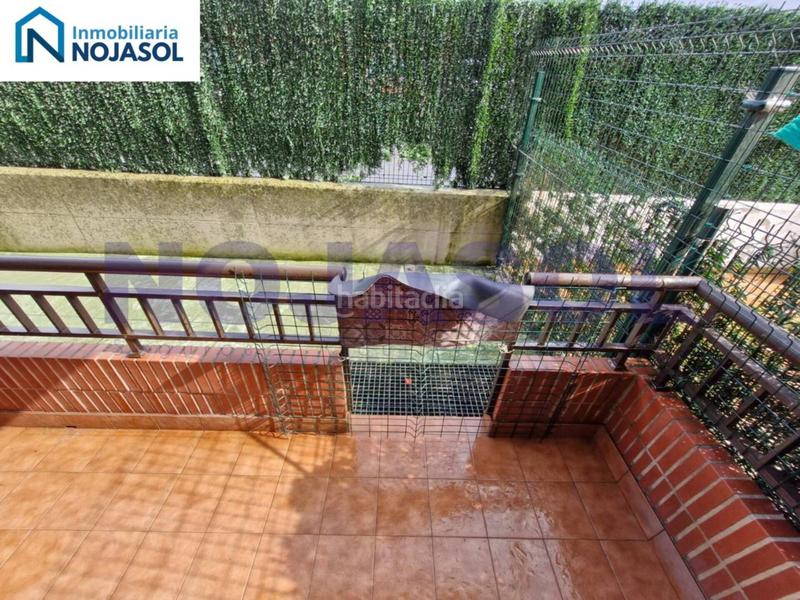 Foto 35826f1c-8a8a-45b4-85d0-e26a5d8d4add. Apartamento ref 000523 precioso bajo con terraza en urbanización con piscina en Meruelo