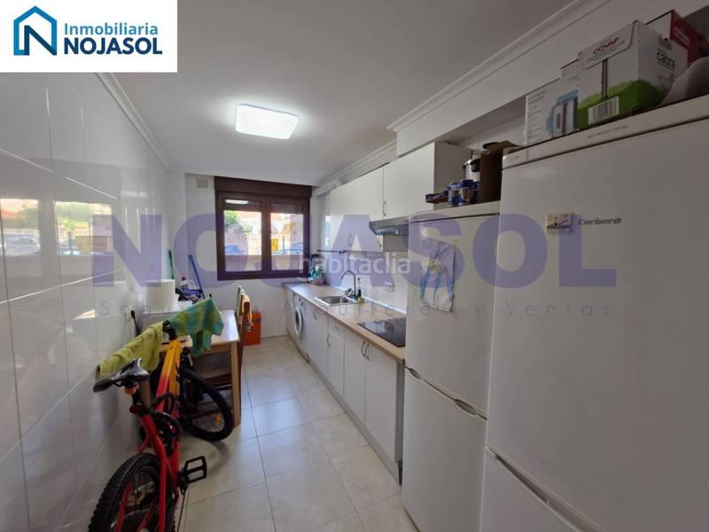 Foto a1b67d6a-a2d4-4abc-bea6-c5a9d23633d3. Apartamento ref 000523 precioso bajo con terraza en urbanización con piscina en Meruelo