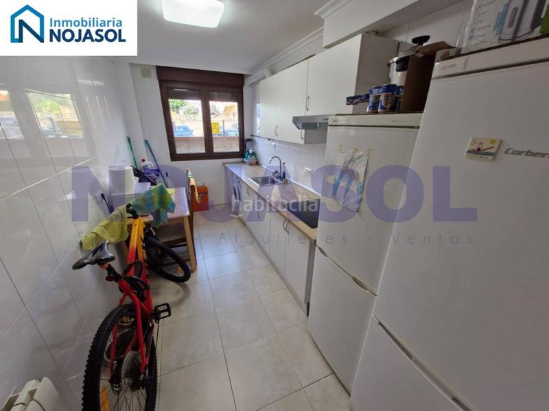 Foto c5724741-59a4-48a1-859b-f5ae92ee1685. Apartamento ref 000523 precioso bajo con terraza en urbanización con piscina en Meruelo