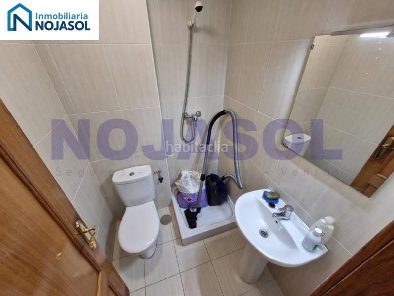 Foto dba0b767-ecfc-433b-a3b0-c911ff44ce33. Apartamento ref 000523 precioso bajo con terraza en urbanización con piscina en Meruelo