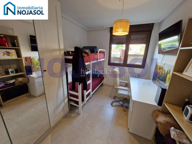 Foto df5ab83a-d068-4d0f-abb4-e996d004a9d3. Apartamento ref 000523 precioso bajo con terraza en urbanización con piscina en Meruelo