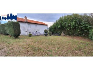 Haus  Calle güemes. Ref.000196  amplia casa individual con terreno en güemes, zona t