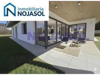 Chalet in Urbanizacion albulde 101. Ref.000624  chalet individual en planta baja san mames de meruel