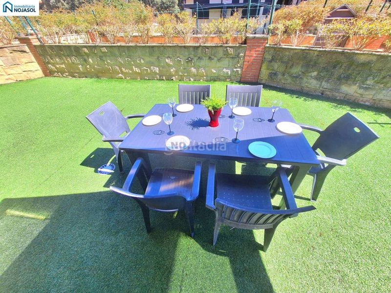 Foto 2230e8a9-3bc6-443c-a737-27ace10e0d99. Alquiler apartamento en avenida la sierra 6 ref. 002334 exclusivo bajo con jardin en alquiler en una de la mejores zonas en Noja