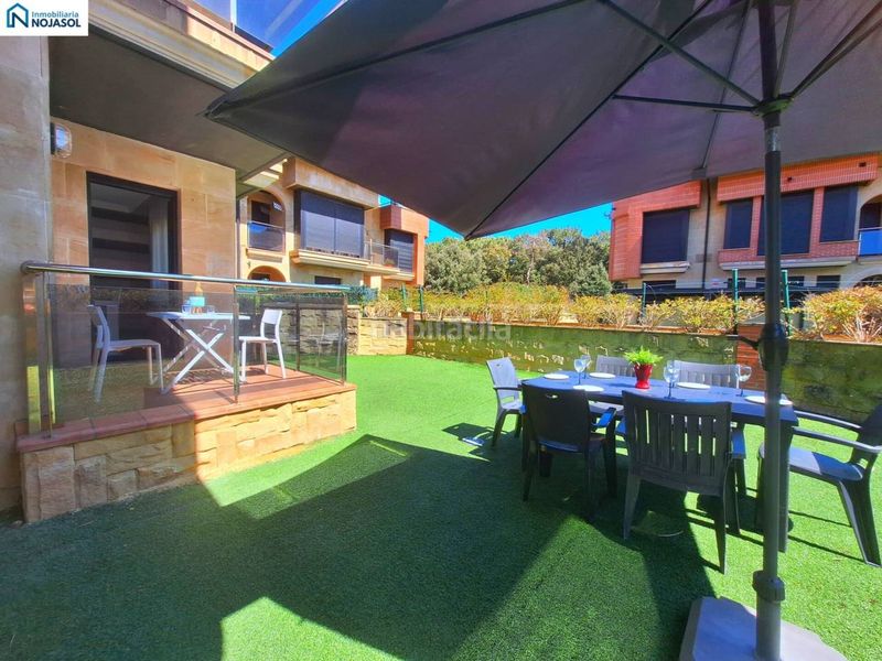 Foto 44002d68-7057-4c9b-8534-22d57ac6cdd8. Alquiler apartamento en avenida la sierra 6 ref. 002334 exclusivo bajo con jardin en alquiler en una de la mejores zonas en Noja