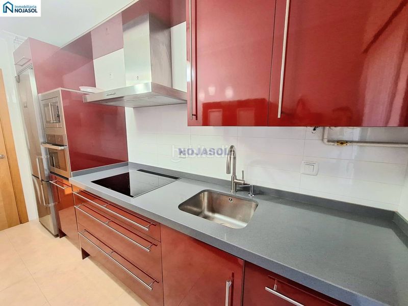Foto 7f5715bd-4522-43ac-a4db-ee7d6c795cec. Alquiler apartamento en avenida la sierra 6 ref. 002334 exclusivo bajo con jardin en alquiler en una de la mejores zonas en Noja