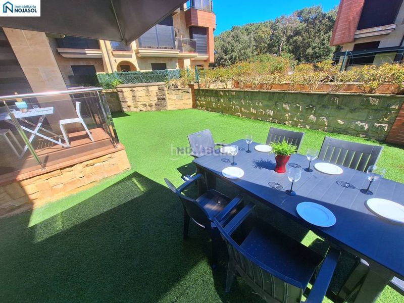 Foto 81caf702-df59-4c12-92a1-7b99772f2930. Alquiler apartamento en avenida la sierra 6 ref. 002334 exclusivo bajo con jardin en alquiler en una de la mejores zonas en Noja