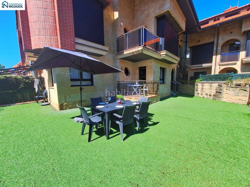 Foto a13da0a2-8d26-4157-ac3e-a6fee6777341. Alquiler apartamento en avenida la sierra 6 ref. 002334 exclusivo bajo con jardin en alquiler en una de la mejores zonas en Noja