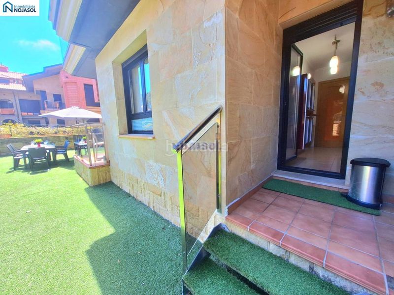 Foto b30d2def-32c0-4530-bcb7-ba7ac97ad14e. Alquiler apartamento en avenida la sierra 6 ref. 002334 exclusivo bajo con jardin en alquiler en una de la mejores zonas en Noja