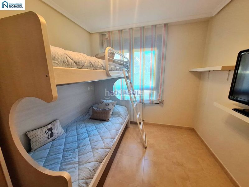 Foto c5a21f3a-f12f-44ef-a278-f82878727ac7. Alquiler apartamento en avenida la sierra 6 ref. 002334 exclusivo bajo con jardin en alquiler en una de la mejores zonas en Noja