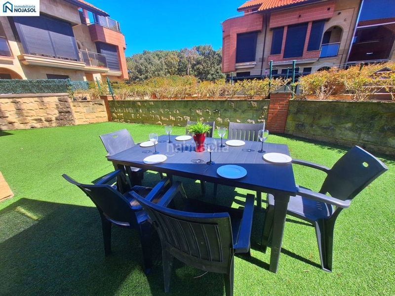 Foto e7da19c9-446e-484a-a6b9-6a39b2a84a38. Alquiler apartamento en avenida la sierra 6 ref. 002334 exclusivo bajo con jardin en alquiler en una de la mejores zonas en Noja
