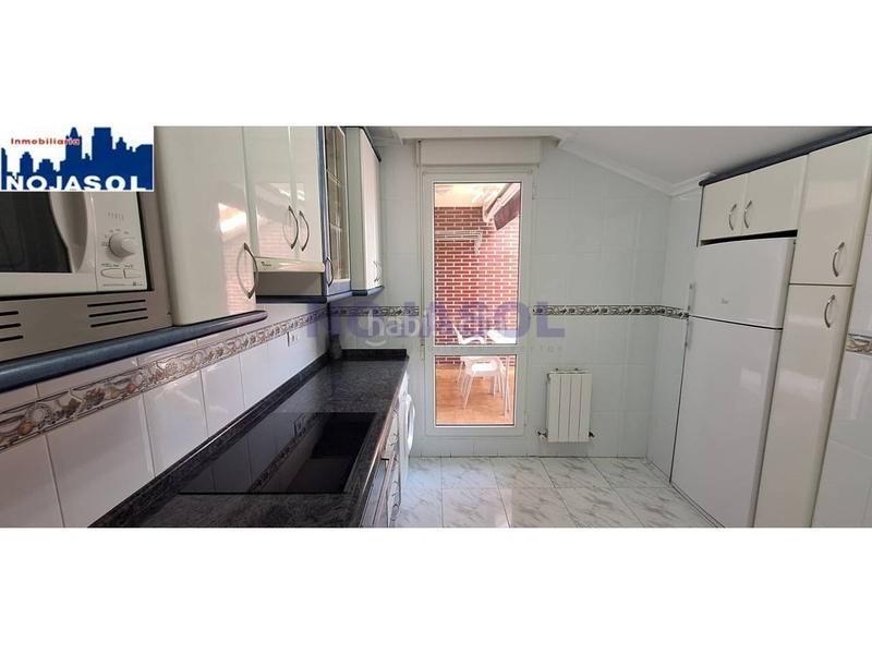 Foto 8e845f28-b3f6-47ad-84d7-33025f9a2c2d. Rent apartment in paseo el brusco 3 in Helgueras Noja