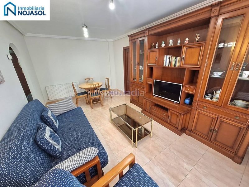 Foto 19a01f5d-fa84-40b8-8e77-4fb3019b3cd5. Rent apartment with heating parking in Tregadín Noja