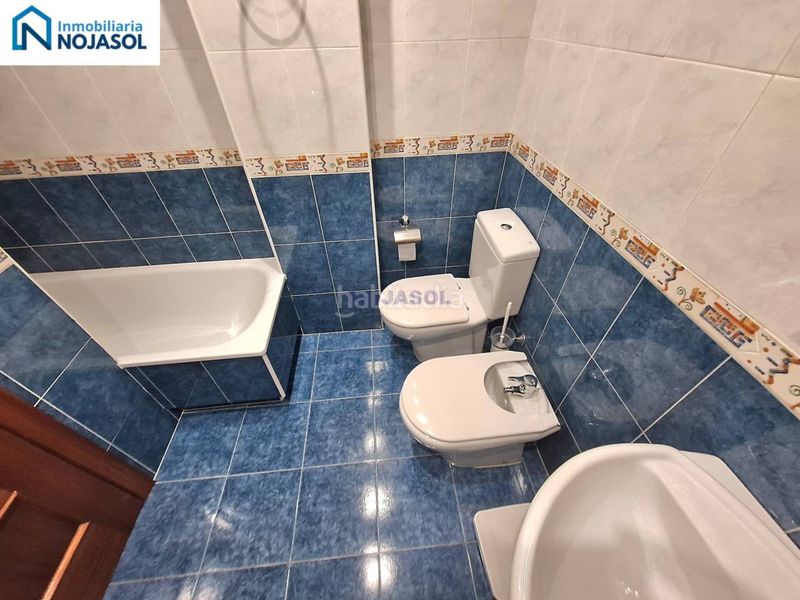 Foto 48e556e1-cf6d-4009-969d-46931b7e6723. Rent apartment with heating parking in Tregadín Noja