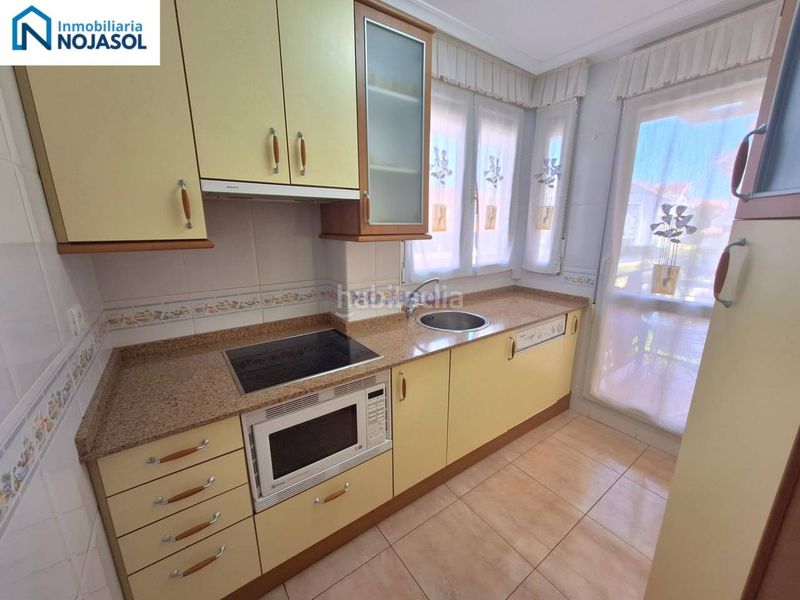 Foto bf5efe3c-760d-487c-a742-cdc621045978. Rent apartment with heating parking in Tregadín Noja