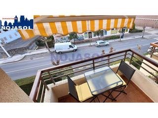 Rent Flat in Ris 56. Ref.02041  piso 3 habit. en ris con terraza