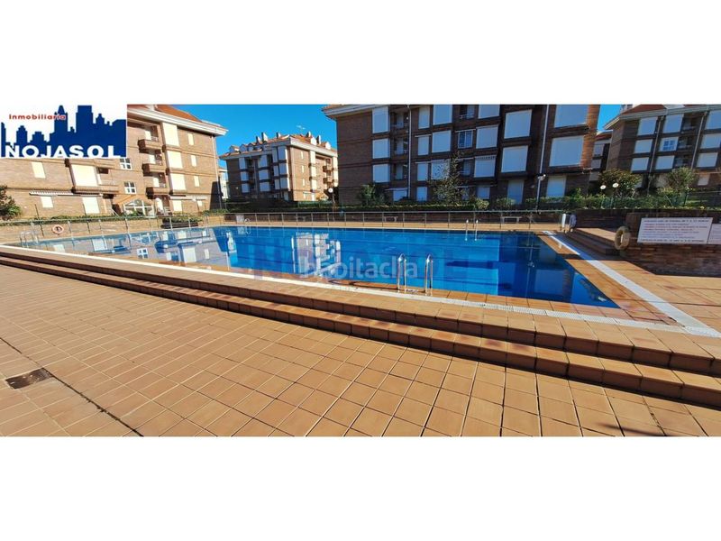 Foto f73a9eae-ac1e-43a7-b893-20389a773e97. Lloguer apartament amb calefacció piscina a Ris Noja