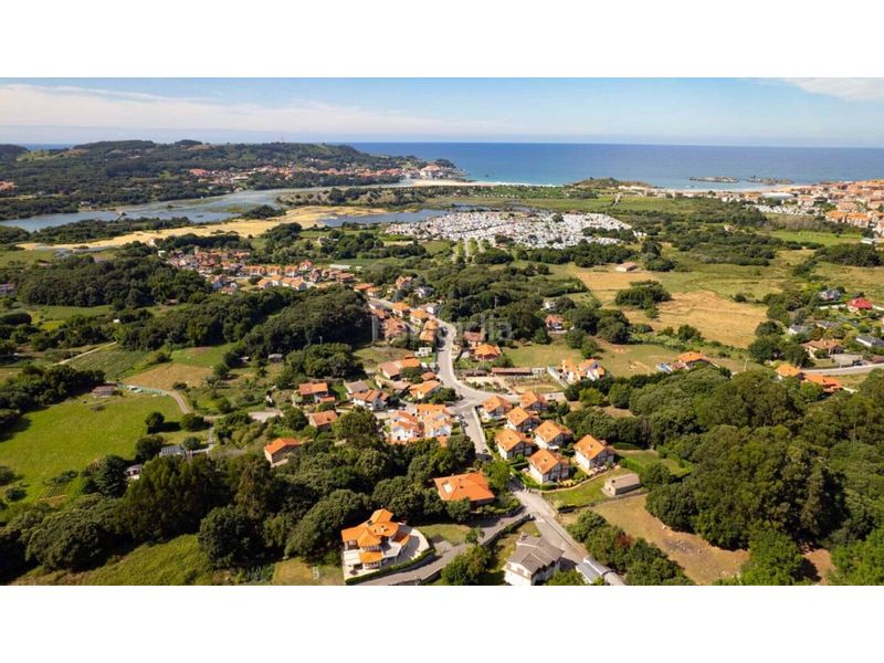 Foto b445a0ba-cbe1-4ebe-898c-d5efef17bbc6. Finca rústica a Arnuero