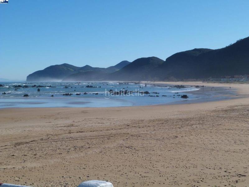 Foto 97cc7df4-f669-4d3a-86e2-19c9b5adee8a. Solar industrial ref.004007 terreno urbano de 2073m2 en Noja