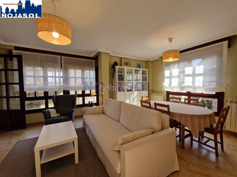 Foto b3f22ff2-a51b-4d3c-acca-bc81873408f1. Lloguer casa aparellada a calle barrio el acebal 13c a Hazas de Cesto