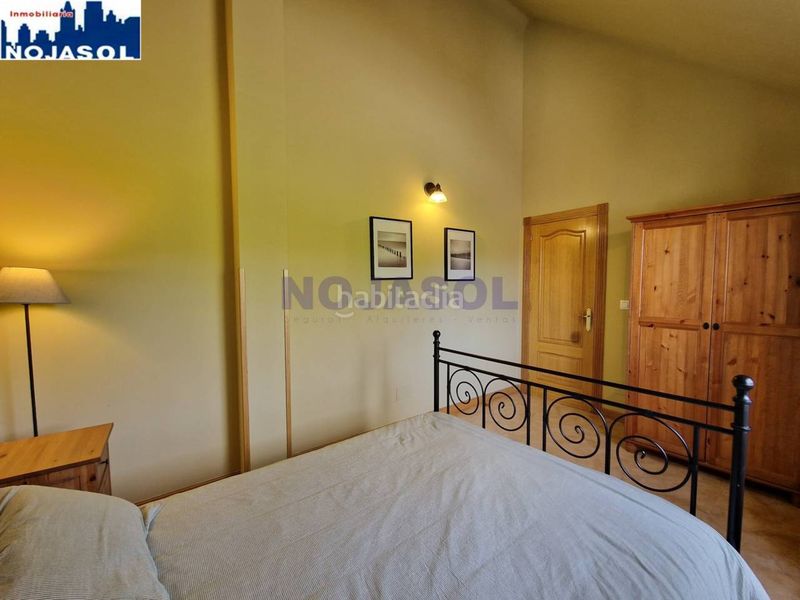 Foto b6adcd8c-685e-48d1-ae78-791e4989e14f. Lloguer casa aparellada a calle barrio el acebal 13c a Hazas de Cesto